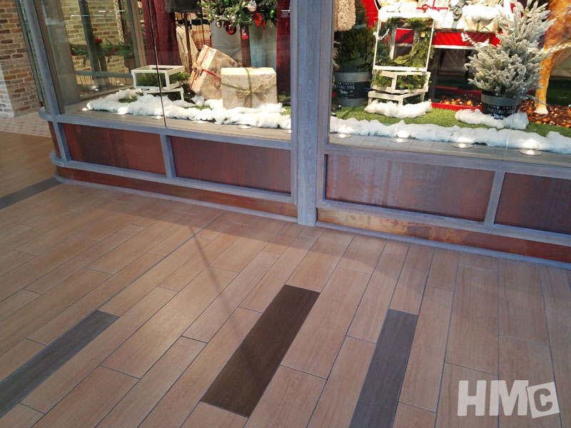 Storefront at Oak Park Mall with heat patina treatment